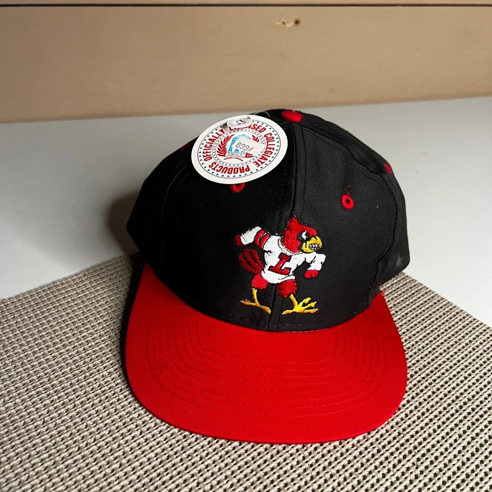 Vintage Louisville Cardinals Hat Competitor Snapback Black Red NCAA Louie Tagged